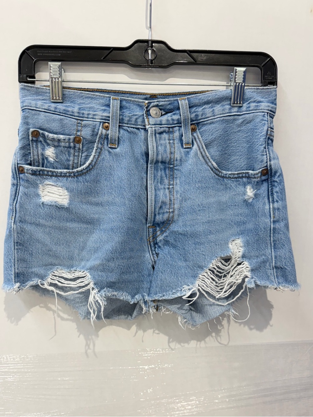 Levi’s women denim shorts 501  size 24